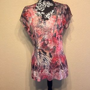🎁2/$12  UNITY WORLD WEAR MED CAP SLEEVE PINK & BLACK WITH COPPER DETAILING TOP